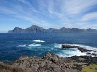 Ausblick von Gjógv über den Djúpini nach Kalsoy_Insel Eysturoy